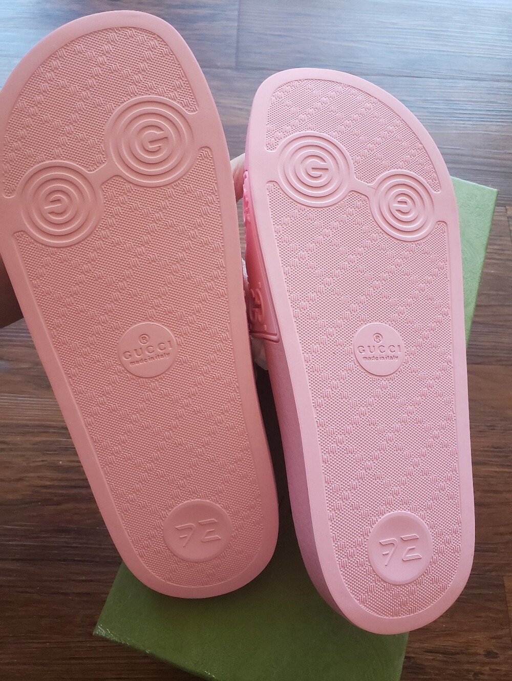 Gucci Monogram Pink Slides Size 38 Designer Streetwear Retro Y2K Vacation - Picture 5 of 5